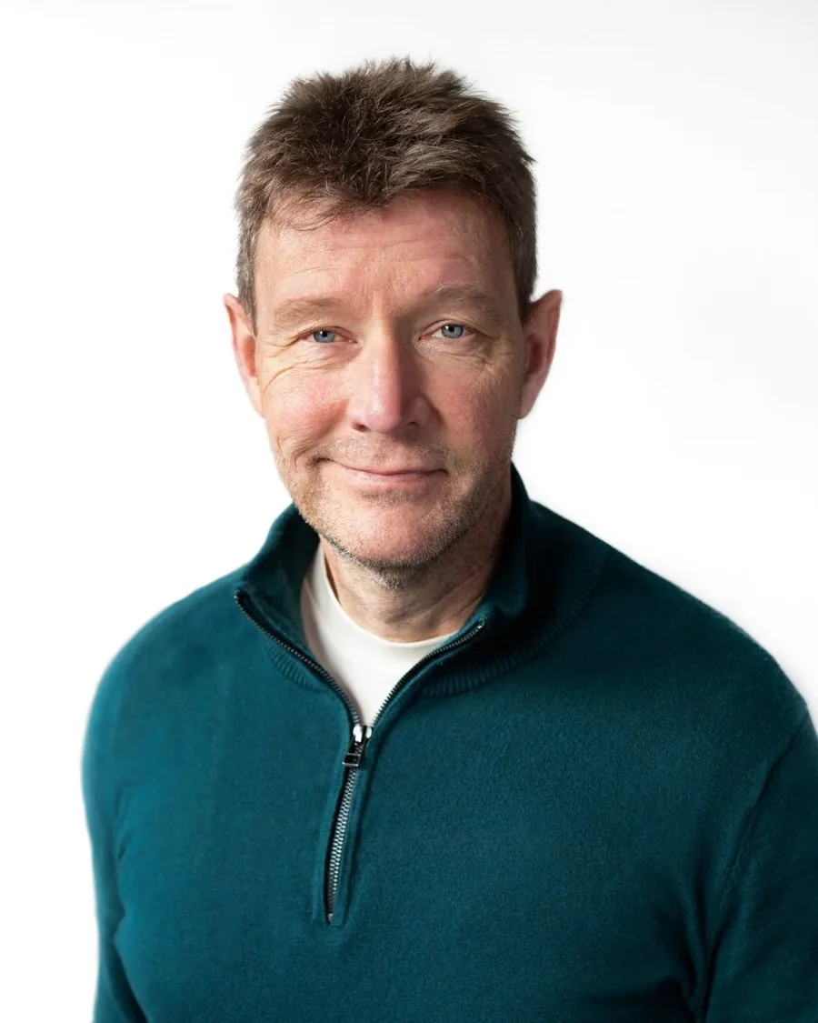 Dr. Cees van der Zwan